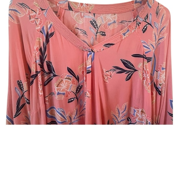 St. John's Bay Pink Floral Blouse - Picture 4 of 5